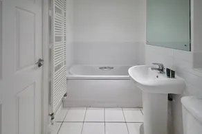 Host Stay No 32 in Oadby - Image 4