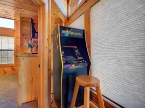 Bear's Eye View, 4 Bedrooms, Sleeps 14, Home Theater, Gaming, Hot Tub - Image 5
