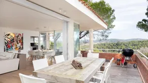 Ferran in Llafranc With 4 Bedrooms and 2 Bathrooms - Image 2