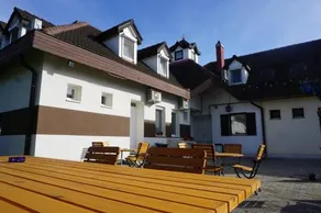 Marcus Hotel - Image 4