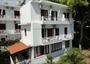 Nikos Rooms - Image 1