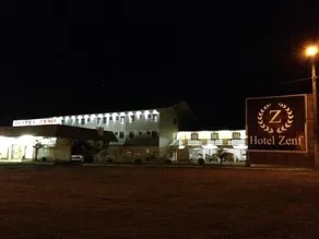 Hotel Zenf - Image 3