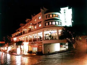 Regency Holiday Hotel - Image 1