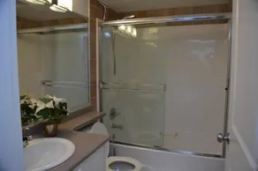 Beautiful 2 bedroom place in Surrey/Langley - Image 5