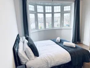 Stays with Bels Short Lets Serviced Accommodation Nottingham contractors & Leisure up to 7 guests - Image 2