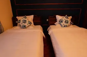 Chinese Villa Resort - Image 3