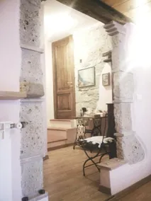 4 Assi - Image 3