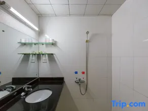 Cenxi Hotel - Image 4