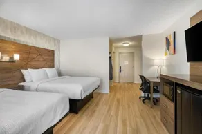 Baldwin Inn & Suites, SureStay Collection by Best Western - Image 5