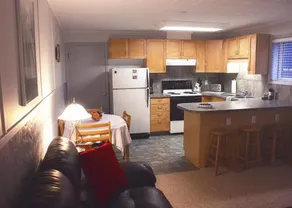 Dave & Honey's Accommodation - Image 2