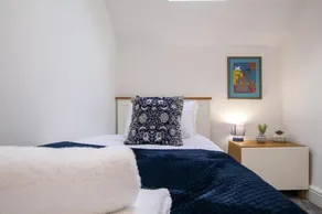 25min to Liverpool. Sleeps 6. Lovely Views - Image 2