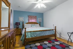 House with 2 King Beds, 4K TV & Wifi - Image 2