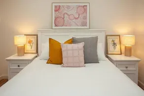 Huge 3 Bed Camperdown Garden Apt w Parking Aircon - Image 4