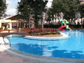 Jinhong HotSpring Garden Hotel - Image 1