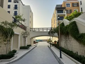 LC22 - Elegant 1BR with beach access in La Cote Building - Image 4