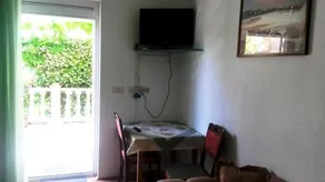 House Lopar (899) - Image 2