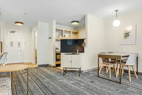 MainStay Suites - Image 2