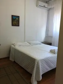 Turis Hotel - Image 4
