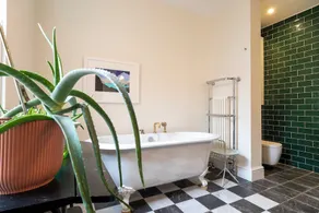 The Emporium Stylish 2BD in Winchcombe - Image 3