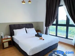 Gamuda Cove Jungle Park view Splash Mania Air-Con Suite - Image 5