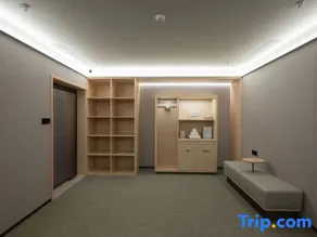 Taihai E-Sports Hotel (The Place) - Image 4