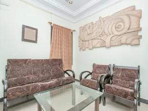 Zee Hotel - Image 2