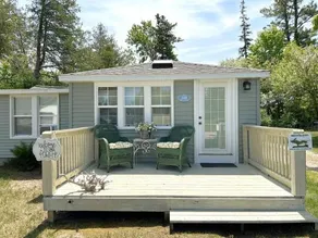 Miss Jane's Cottage - Image 1