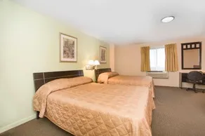 Flushing Regent Hotel - Image 3