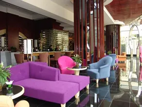 Grand Oriental Hotel - Image 3
