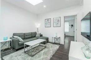 Plaza apartments - Image 4