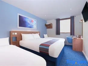 Travelodge Solihull - Image 2