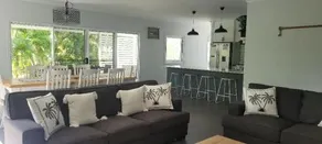 OffShore Holiday House on Acreage - Image 2