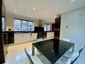 Beautiful 5 Bed 3 Bathroom Detached Family Home 8 - Image 5