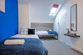 Cosy 1-bed Apartment in Bury Town Centre - Image 3