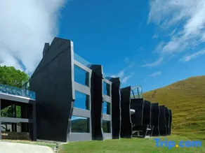 Black Stone Hotel - Image 4