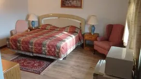 Rocky Road Inn - Image 2
