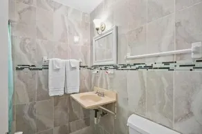 Tamiami Motel - Image 2