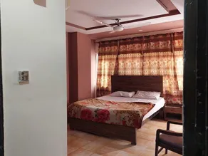Gold Star Hotel - Image 3