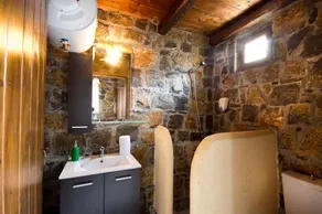 Monastiraki Traditional Guest House - Image 5