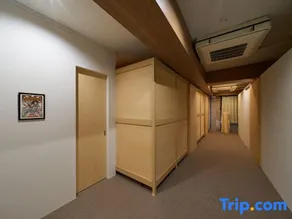Yokohama Chinatown 3 min walk / Motomachi & Nihon-Odori Station 5 min walk / Cabin-style rooms - Image 2