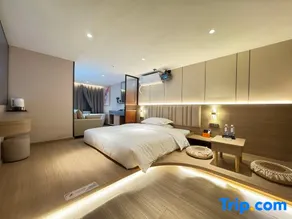 Yunjin Smart Cinema Hotel - Image 5