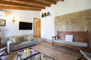 AGUAIT I - Villa with private mountain per runners, trailer, near beach Puerto Pollensa,belong to the property Puerto Pollensa Villas and apartments - Image 4