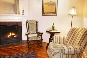 Apple Tree Inn - Image 4