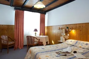 Hôtel Restaurant Résidence La Petite Chaumière - Image 2