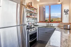La Luna: Ideal Nature Retreat to Stay Safe From Pandemic - Self Check-in - at the end of a Dirt Road on 8 Acres. Magnificent Mountain Views. Ideal for Social Distancing and Isolation! Long Stays Welcome, Super-host s - Image 4