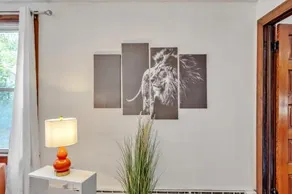 Brand New Stylish Noho Apartment - Image 2