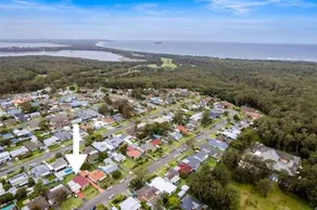 Close to lake, golf & beach, perfect for longer stays - Image 2