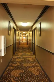 Holiday Lodge - Image 2