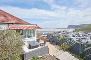 Burnsyde Beach House - Image 2