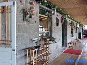 Yingtao Xiaoyuan Homestay - Image 2
